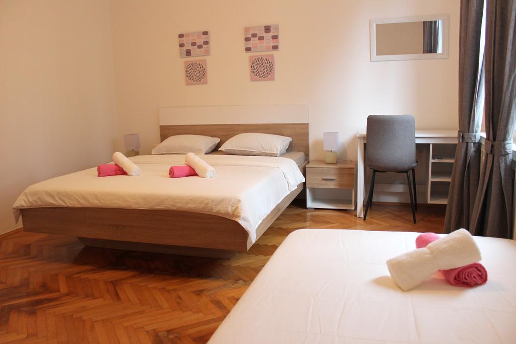 Apartment & Room'S Anni Задар Екстериор снимка