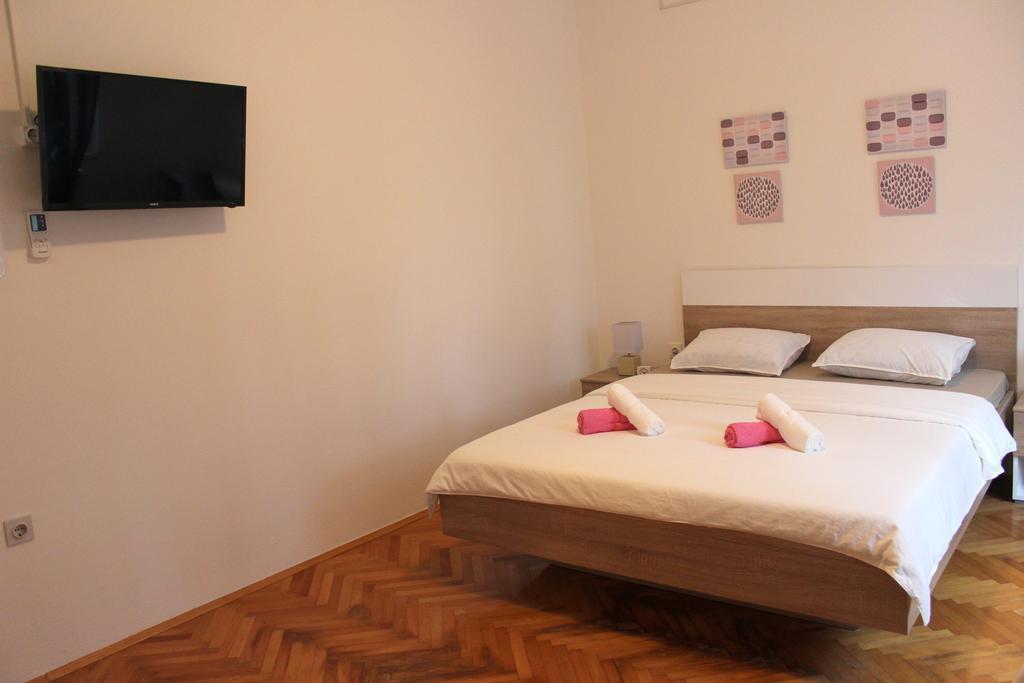 Apartment & Room'S Anni Задар Екстериор снимка